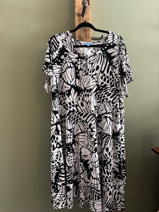 Penmans Dresses & Skirts - 156.) 🤍SALE🤍Penmans / Black and White Butterfly Print Dress